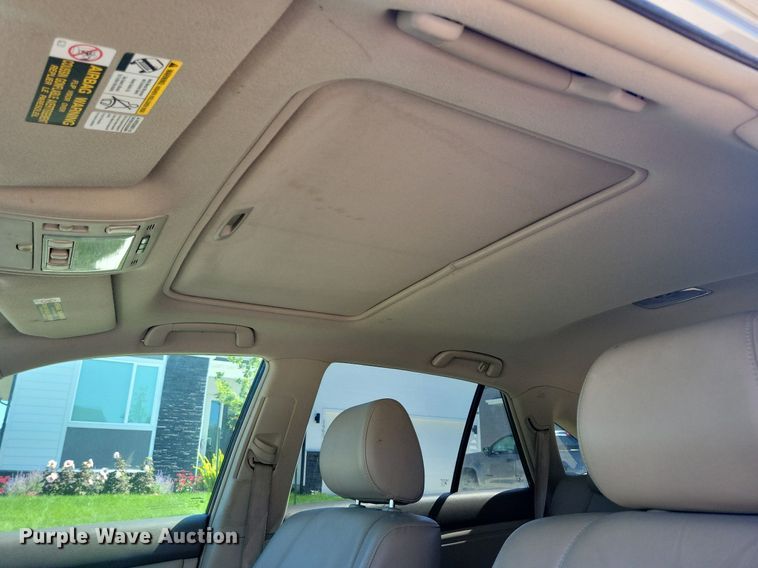 image for item IQ9867 2004 Lexus RX 330  SUV