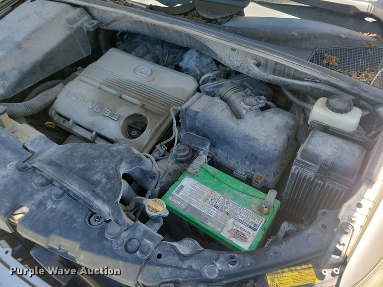 image for item IQ9867 2004 Lexus RX 330  SUV