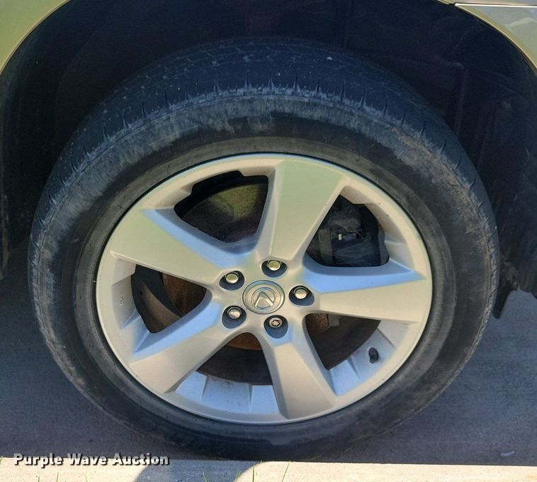 image for item IQ9867 2004 Lexus RX 330  SUV