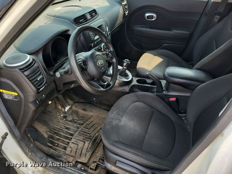 image for item IQ9871 2016 Kia Soul  SUV