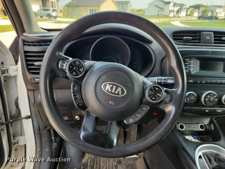 image for item IQ9871 2016 Kia Soul  SUV