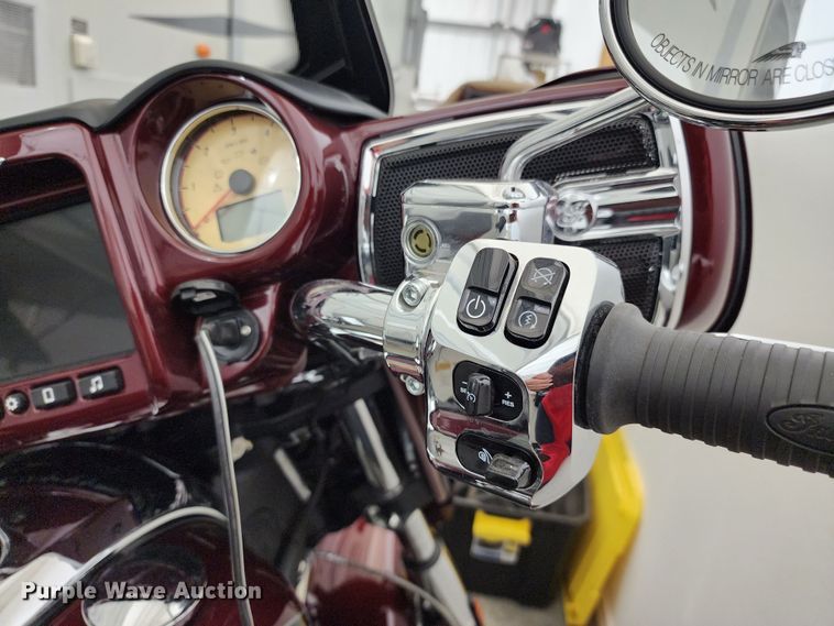 image for item KC9658 2021 Indian Roadmaster  motorcycle