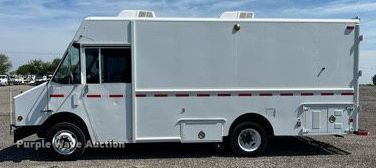 image for item KW9100 2008 Workhorse W62  utility / service truck