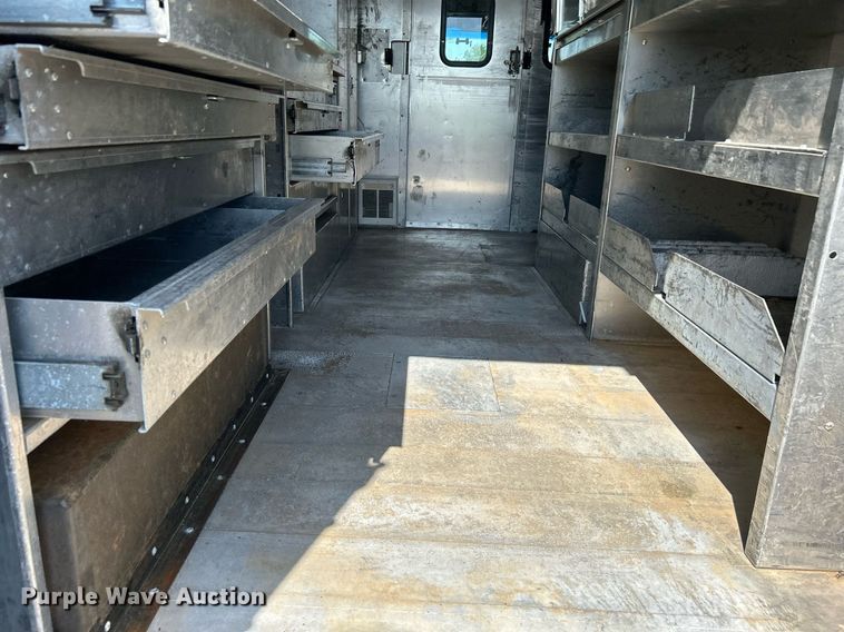 image for item KW9100 2008 Workhorse W62  utility / service truck