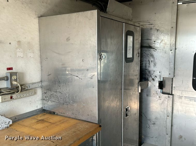 image for item KW9100 2008 Workhorse W62  utility / service truck