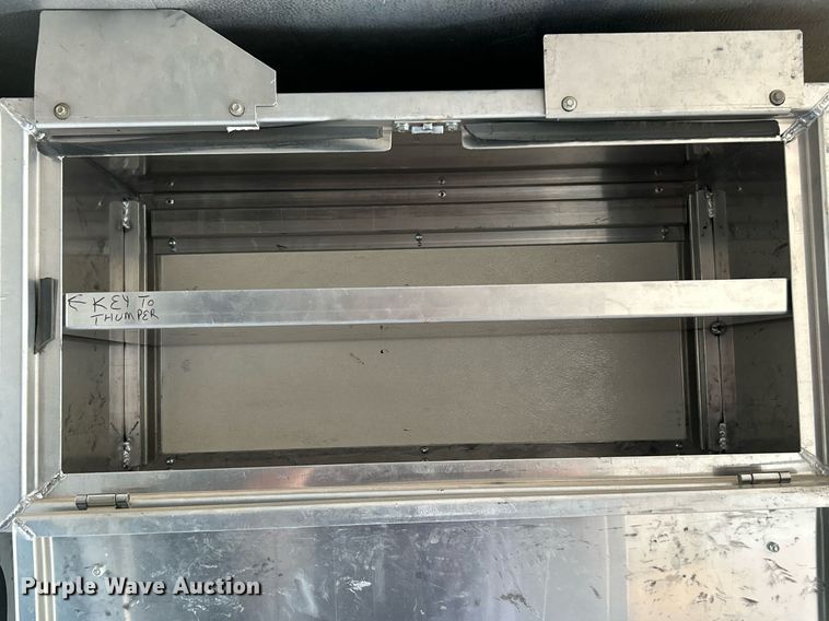 image for item KW9100 2008 Workhorse W62  utility / service truck