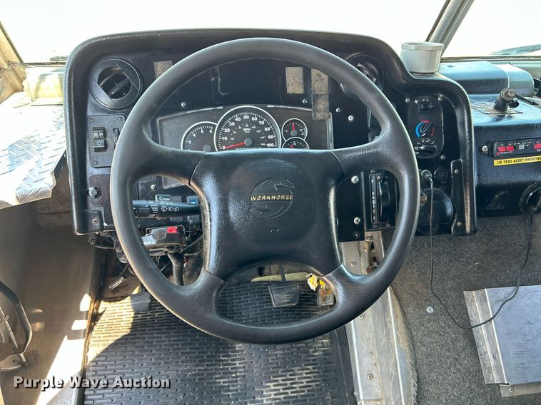 image for item KW9100 2008 Workhorse W62  utility / service truck