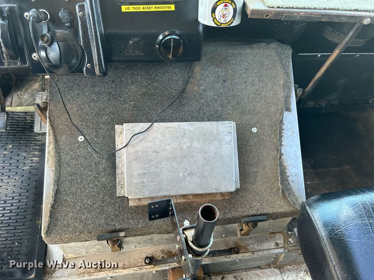 image for item KW9100 2008 Workhorse W62  utility / service truck