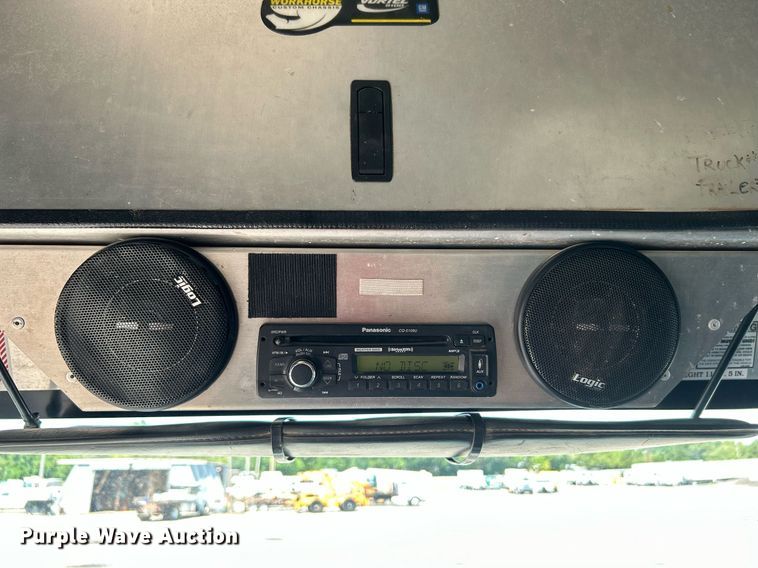 image for item KW9100 2008 Workhorse W62  utility / service truck