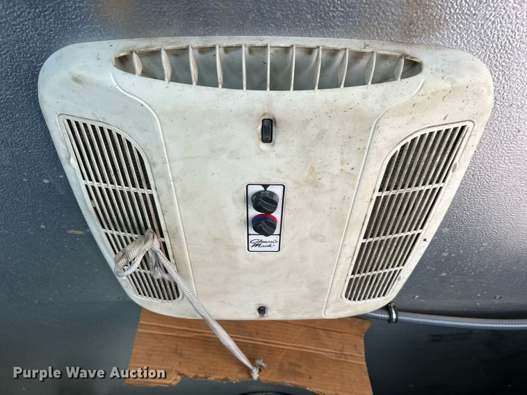 image for item KW9100 2008 Workhorse W62  utility / service truck