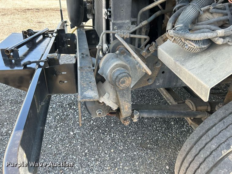 image for item KW9100 2008 Workhorse W62  utility / service truck