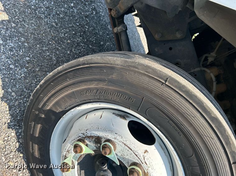 image for item KW9100 2008 Workhorse W62  utility / service truck