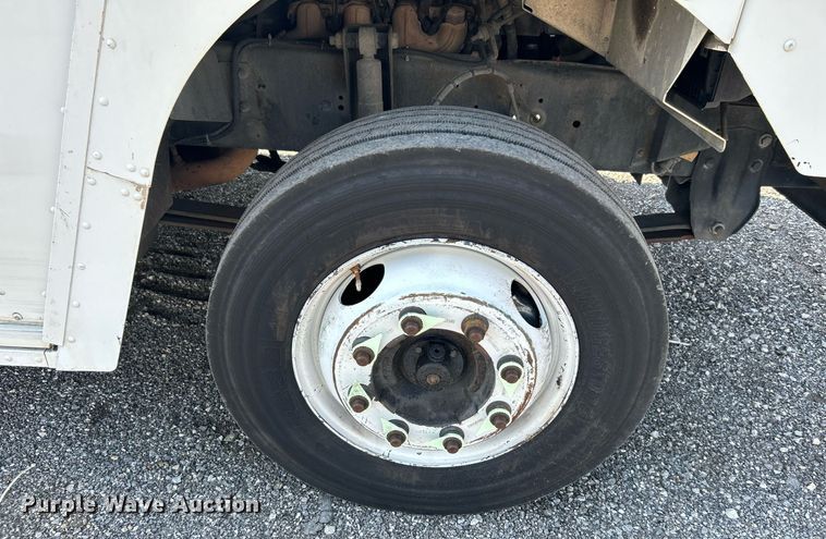 image for item KW9100 2008 Workhorse W62  utility / service truck