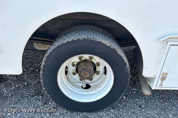 image for item KW9100 2008 Workhorse W62  utility / service truck