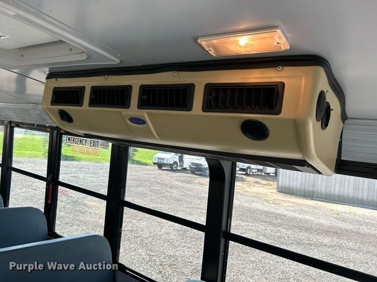 image for item KW9101 2010 Freightliner Thomas Built  school bus