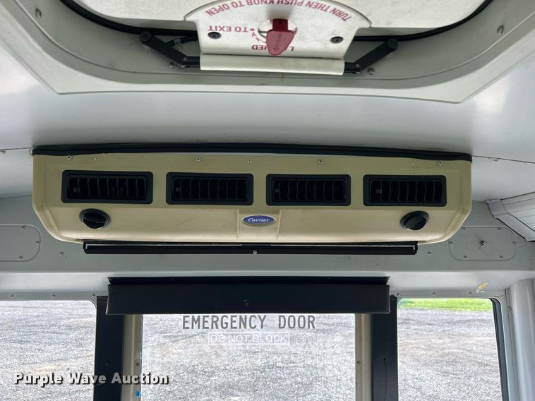 image for item KW9101 2010 Freightliner Thomas Built  school bus