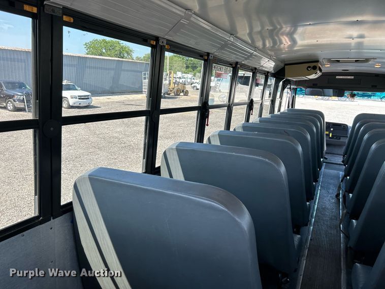 image for item KW9101 2010 Freightliner Thomas Built  school bus