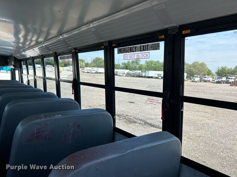 image for item KW9101 2010 Freightliner Thomas Built  school bus