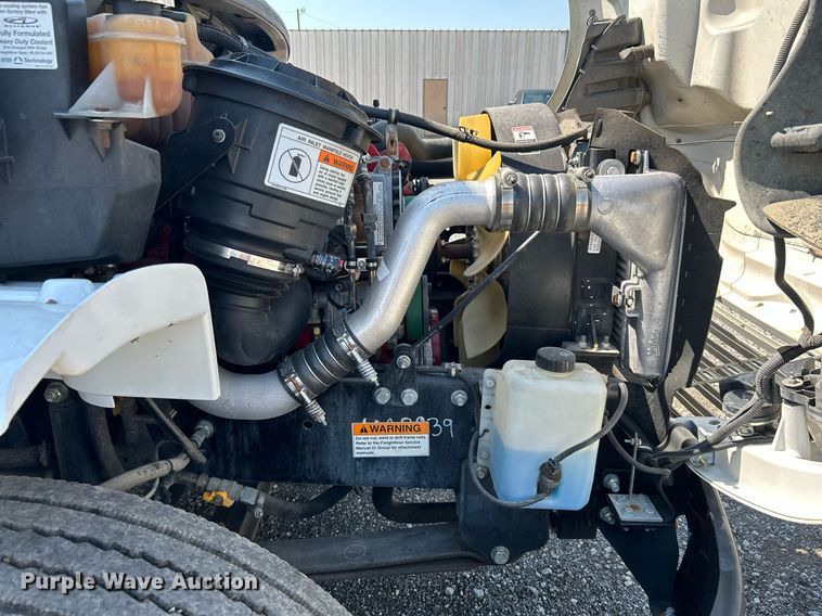 image for item KW9101 2010 Freightliner Thomas Built  school bus