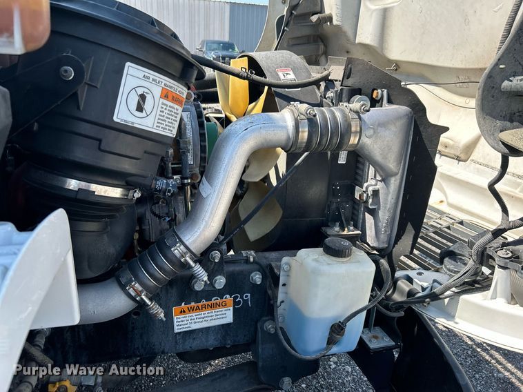 image for item KW9101 2010 Freightliner Thomas Built  school bus