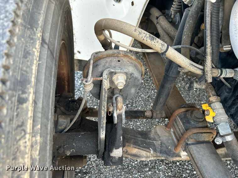 image for item KW9101 2010 Freightliner Thomas Built  school bus