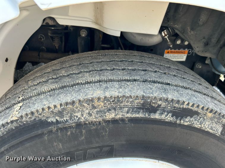 image for item KW9101 2010 Freightliner Thomas Built  school bus