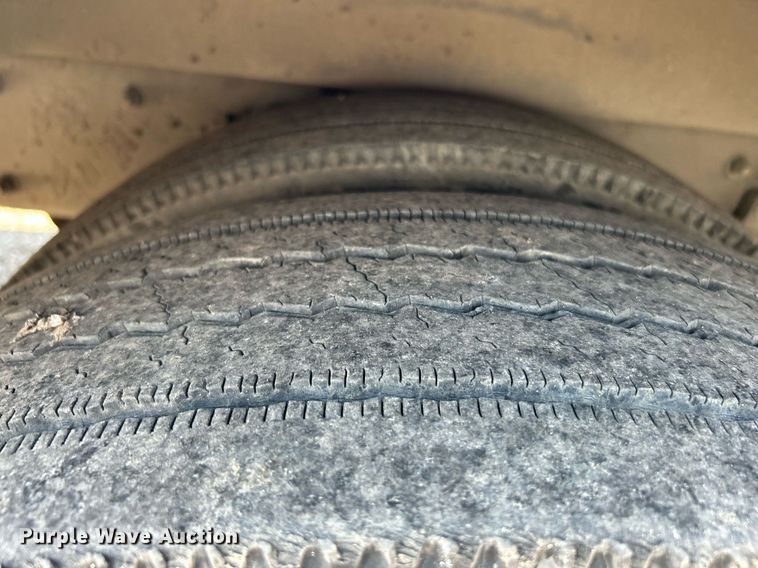 image for item KW9101 2010 Freightliner Thomas Built  school bus