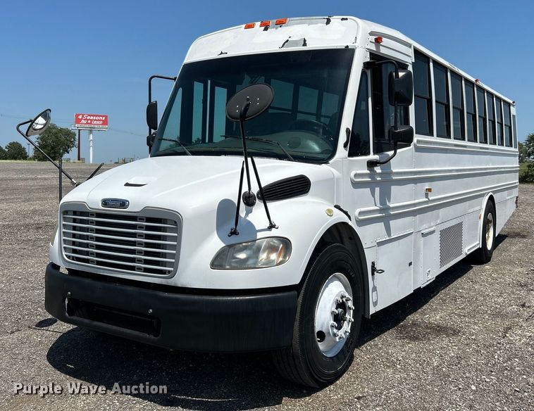 image for item KW9121 2010 Freightliner Thomas Built  school bus