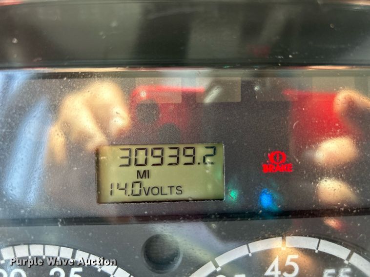 image for item KW9121 2010 Freightliner Thomas Built  school bus