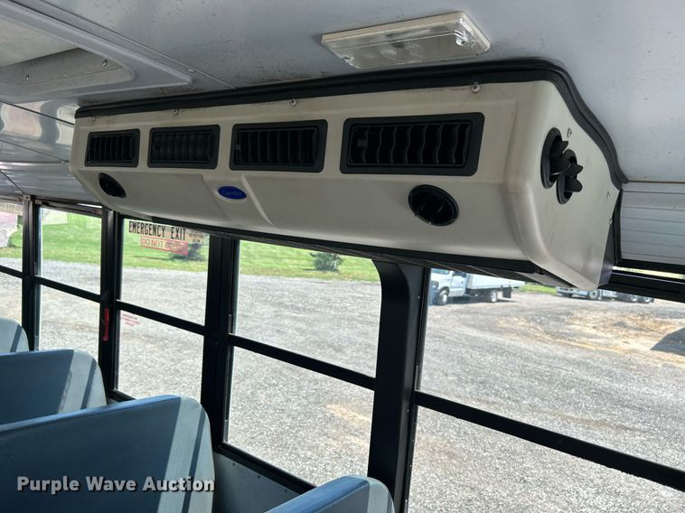 image for item KW9121 2010 Freightliner Thomas Built  school bus