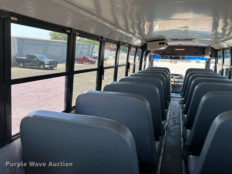 image for item KW9121 2010 Freightliner Thomas Built  school bus