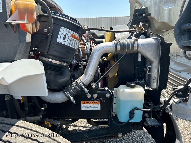 image for item KW9121 2010 Freightliner Thomas Built  school bus