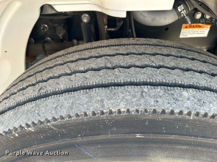 image for item KW9121 2010 Freightliner Thomas Built  school bus