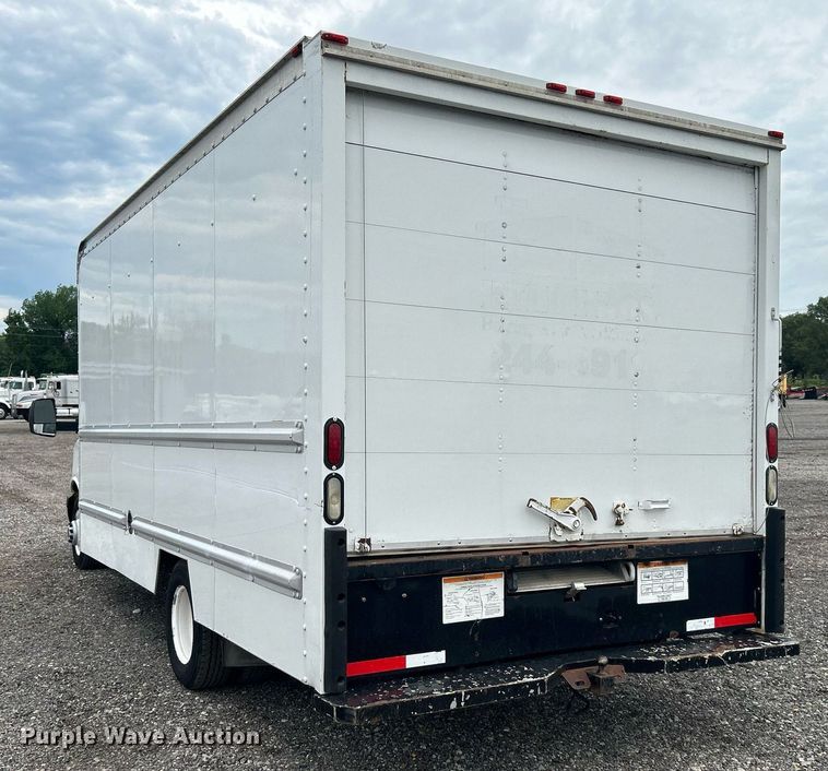 image for item KW9178 2012 GMC Savana  box truck