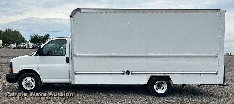 image for item KW9178 2012 GMC Savana  box truck
