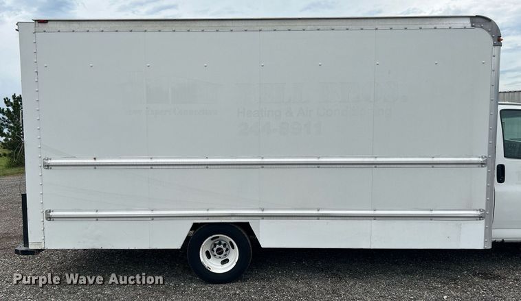 image for item KW9178 2012 GMC Savana  box truck