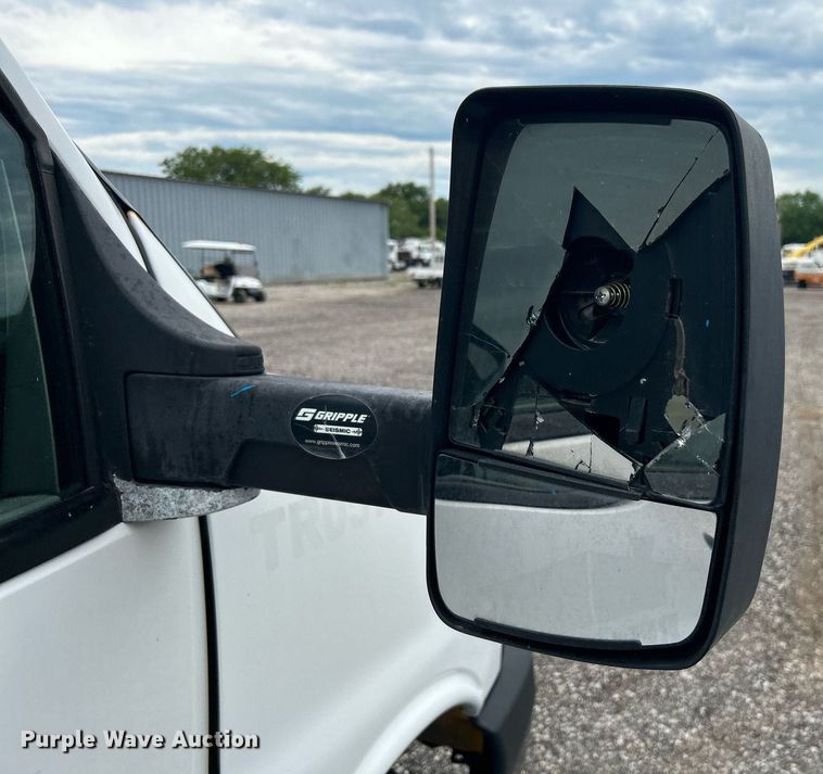 image for item KW9178 2012 GMC Savana  box truck