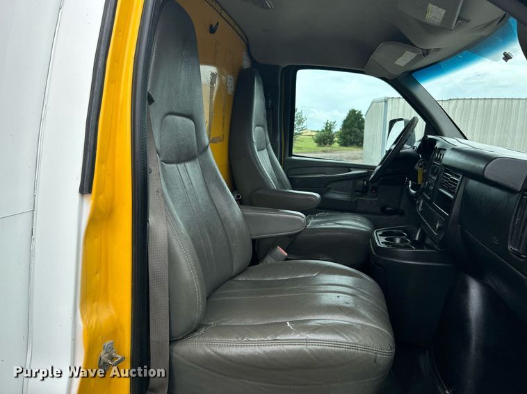 image for item KW9178 2012 GMC Savana  box truck