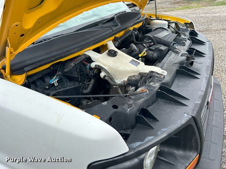 image for item KW9178 2012 GMC Savana  box truck