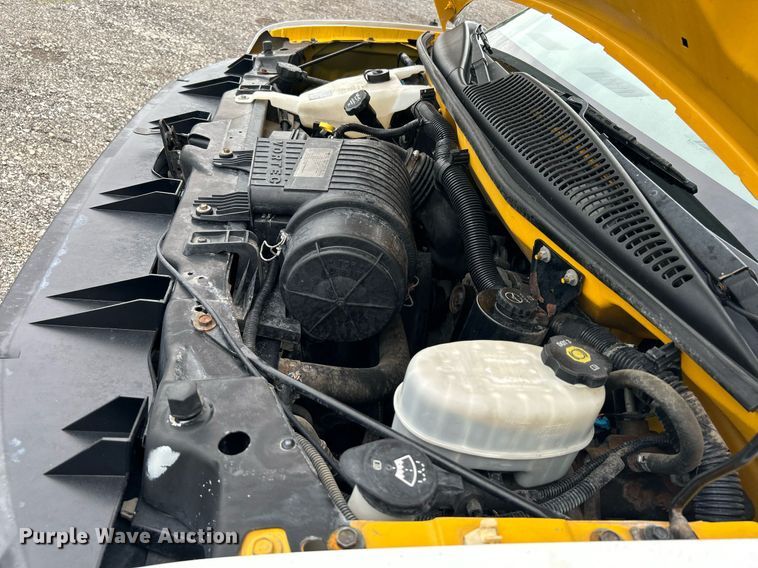 image for item KW9178 2012 GMC Savana  box truck