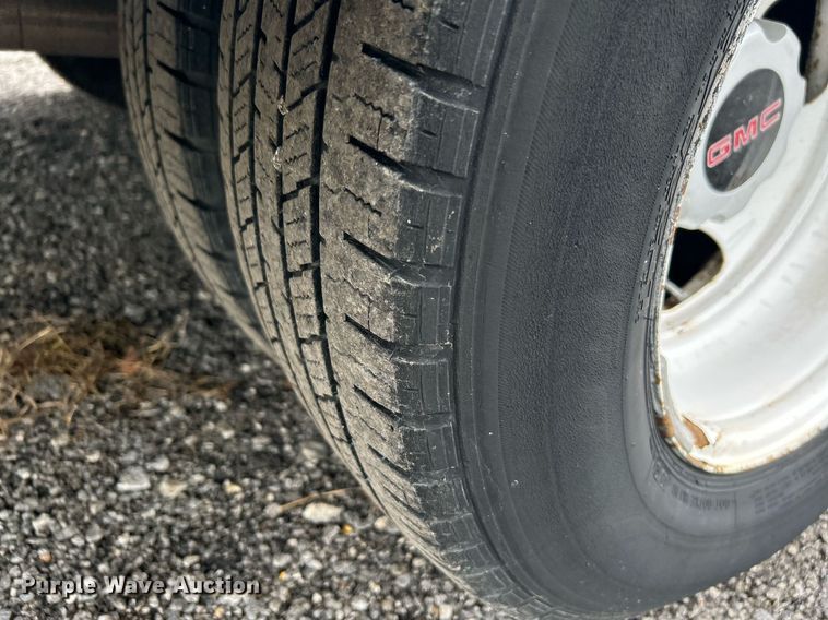 image for item KW9178 2012 GMC Savana  box truck