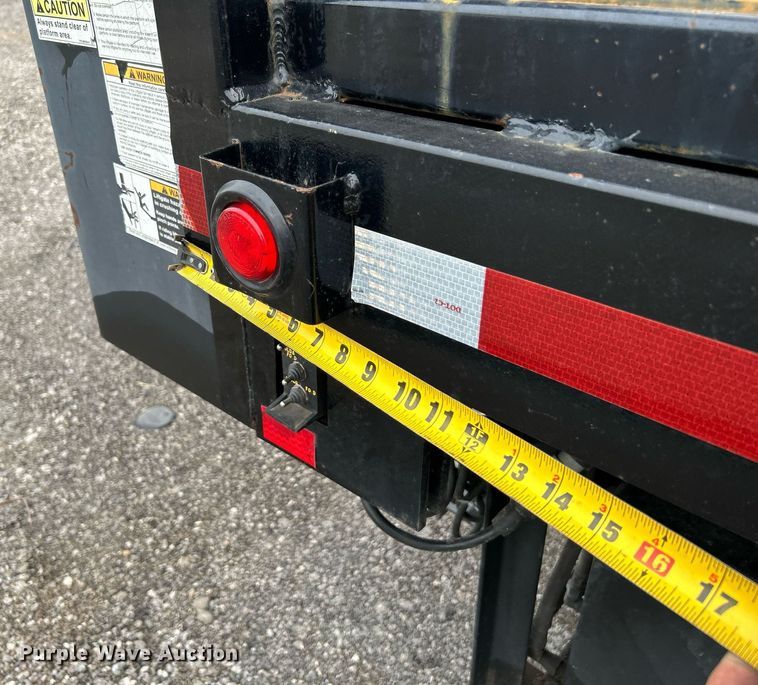 image for item KW9207 2012 Kenworth T370  flatbed truck