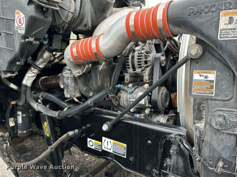 image for item KW9207 2012 Kenworth T370  flatbed truck