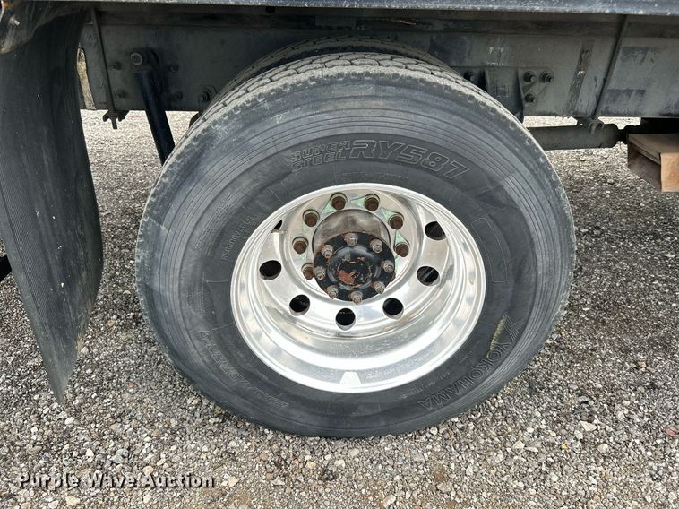 image for item KW9207 2012 Kenworth T370  flatbed truck