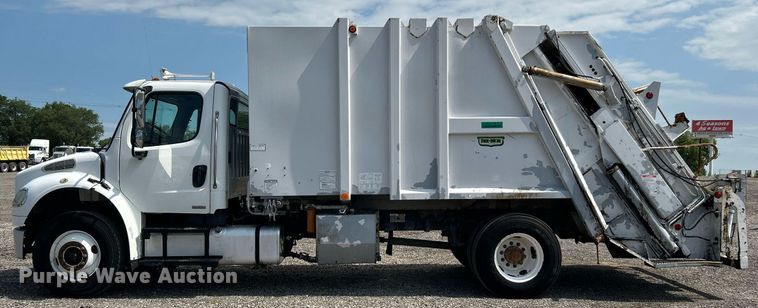 image for item KW9232 2007 Freightliner Business Class M2 106  refuse truck