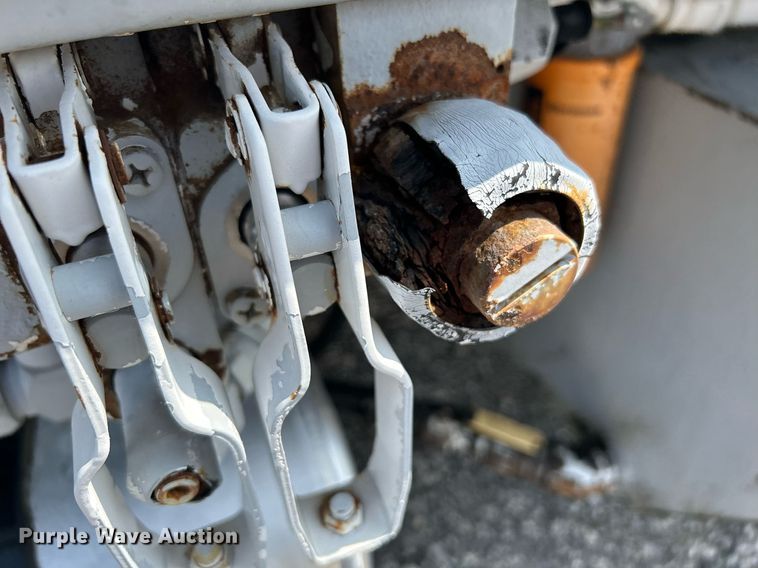 image for item KW9232 2007 Freightliner Business Class M2 106  refuse truck