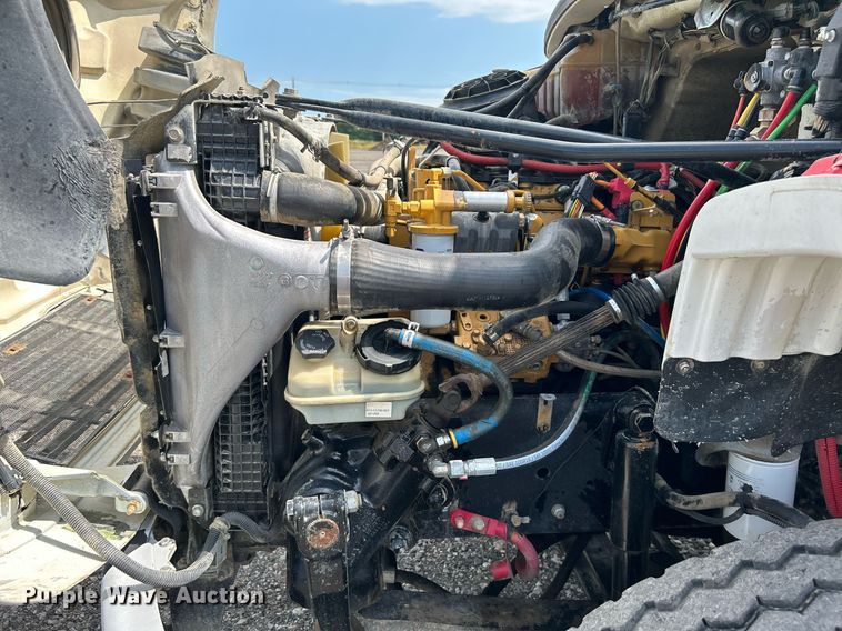 image for item KW9232 2007 Freightliner Business Class M2 106  refuse truck