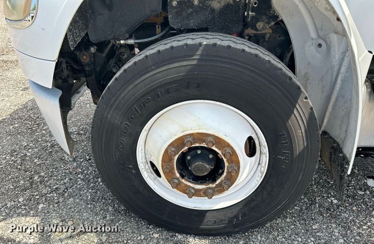 image for item KW9232 2007 Freightliner Business Class M2 106  refuse truck