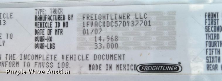 image for item KW9232 2007 Freightliner Business Class M2 106  refuse truck