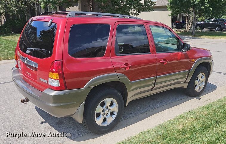 image for item LB9532 2001 Mazda Tribute ES  SUV